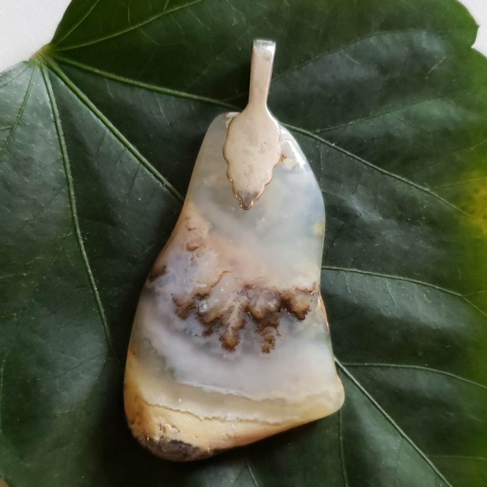 Vintage Sliced Agate Floating Pendent - image 6